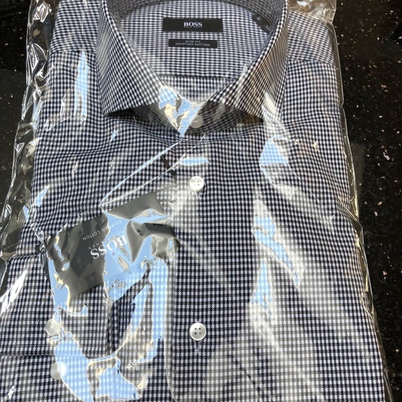 Hugo Boss button down dress shirt - Picture 5 of 5